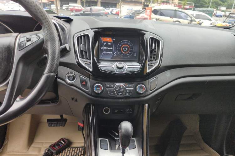 Used Chery Tiggo 5 2014 2.0L CVT Family Deluxe Edition