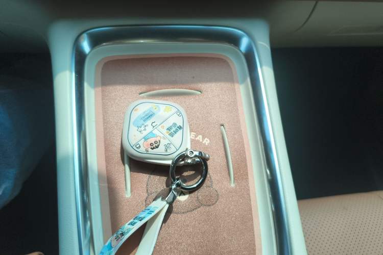 Used Wuling Bingo S 2025 Model 430km Deluxe Edition
