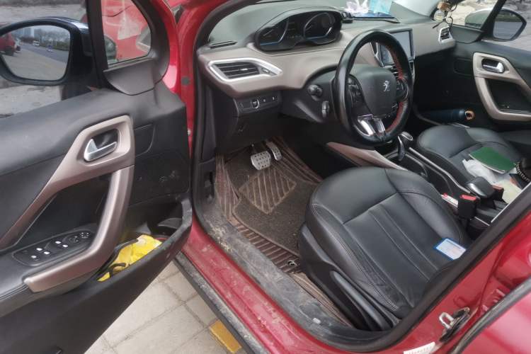 Used Peugeot 2008 2014 1.6L Automatic Navigation Edition