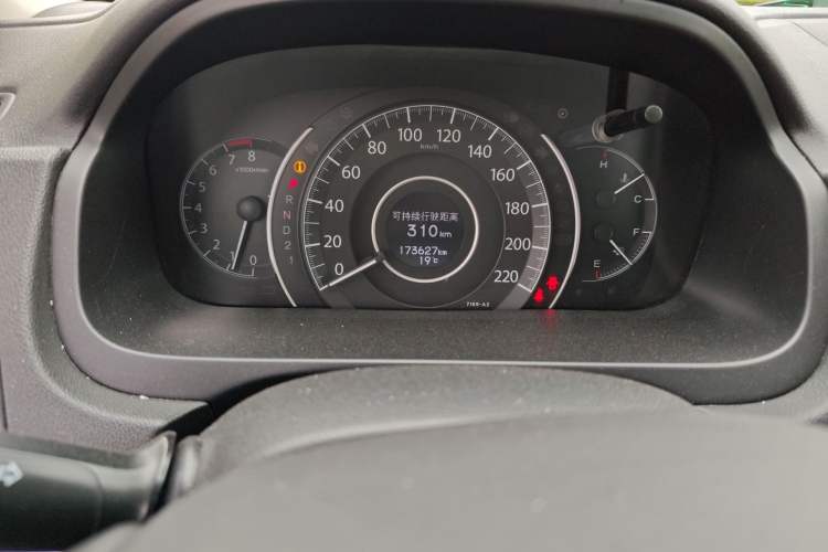 Used Honda CR-V 2012 2.4L four-wheel drive luxury version Odometer Close Up