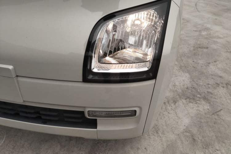 Used Wuling Air ev 2023 - Four Seats - Standard Edition