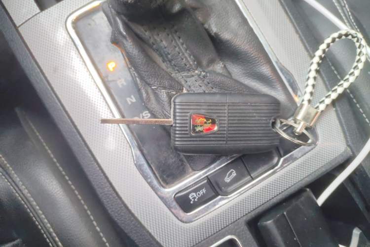 Used Roewe RX5 2018 20T Two-Wheel Drive Automatic Flagship Edition