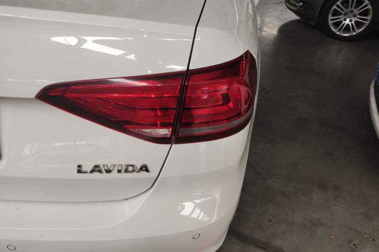 Used Volkswagen Lavida 2019 Lavida Start 1.5L Automatic Trendy Version China VI Standard
