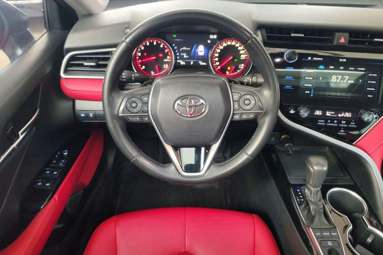 Used Toyota Camry 2019 2.5S FENGSHANG Version China VI Standard Steering Wheel