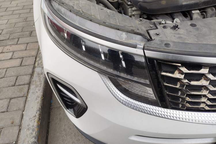 Used Kia KX5 2019 2.0L Automatic 2WD Comfort Edition Right Front Headlight