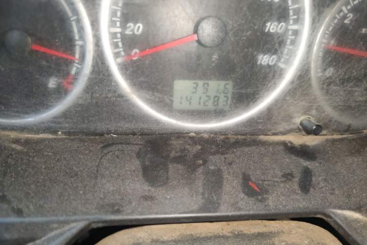 Used Foton Scenic 2014 2.0L Express Classic Short-Wheelbase High-Roof 491EQ4A
