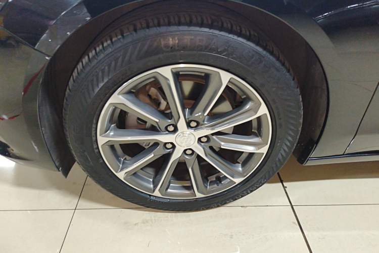 Used Buick LaCrosse 2022 652T Luxury Version Exterior 4