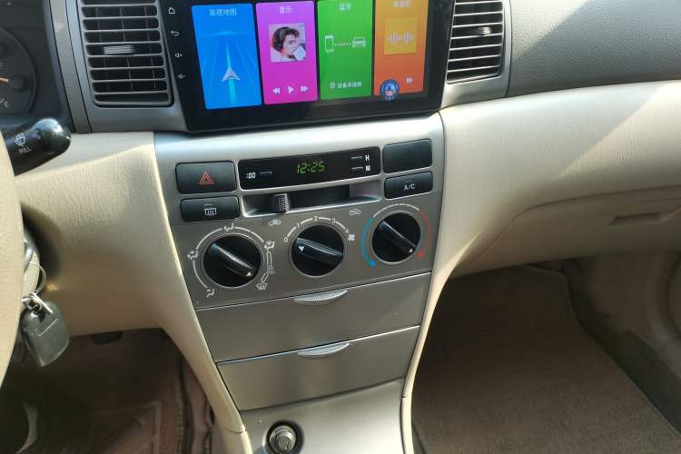 Used Toyota Corolla EX 2011 1.6L Manual Luxury Edition
