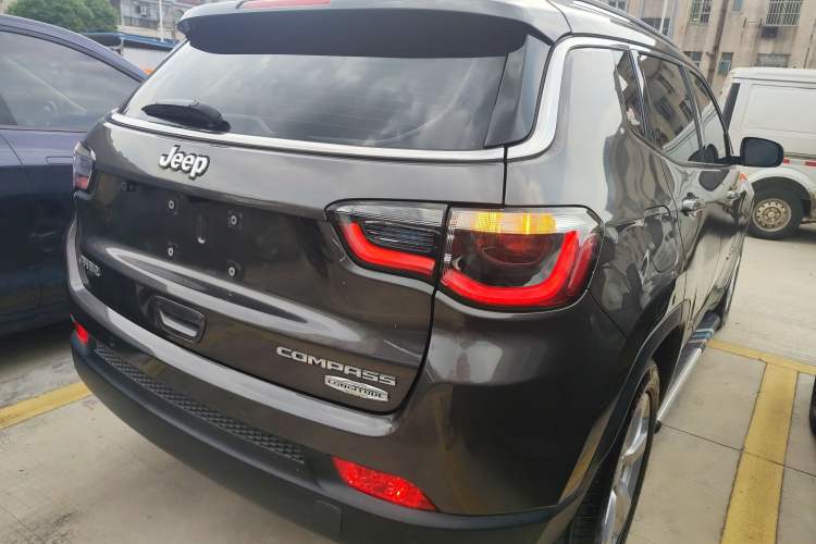 Used Jeep Compass 2019 220T Automatic Family Edition