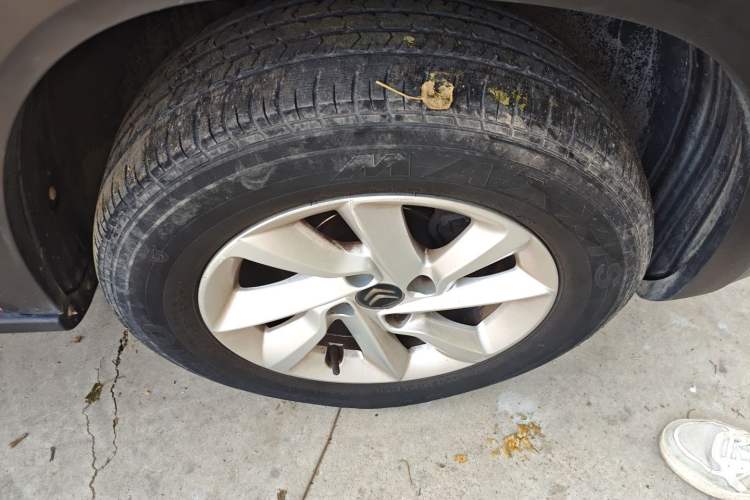 Used Citroen C3-XR 2015 1.6L Automatic Fashion Model Right Front Wheel Hub