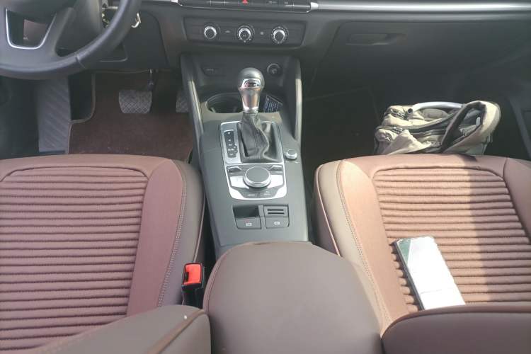 Used Audi A3 2018 30th Anniversary Edition Sportback 35 TFSI Ambition Model
