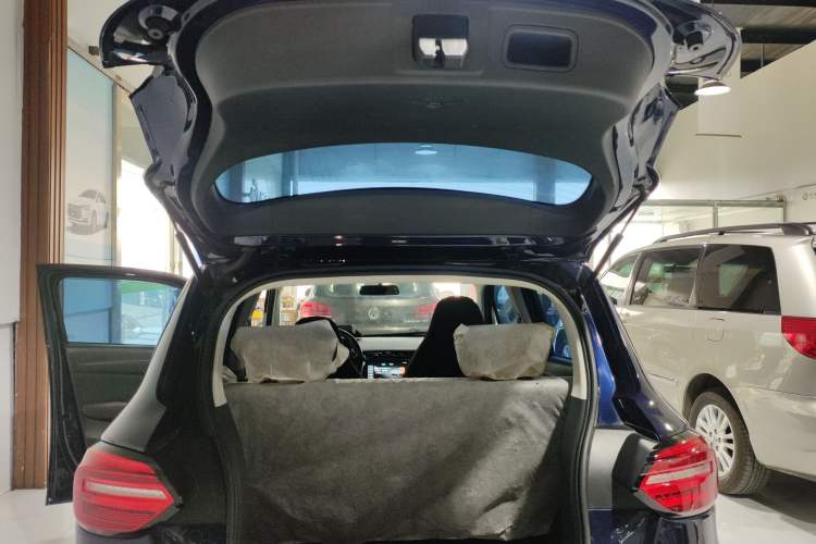 Used Leapmotor T03 2020 400 Lite Edition Trunk