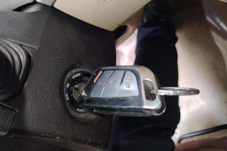 Used Buick Excelle 2011 1.6LX-AT Vehicle Key