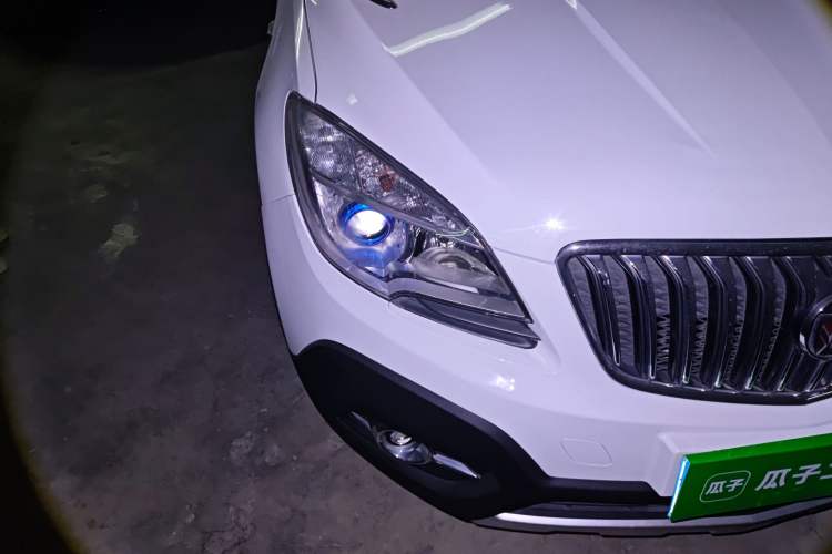 Used Buick Encore 2013 1.4T Automatic Two-Wheel Drive Elite Model Right Front Headlight