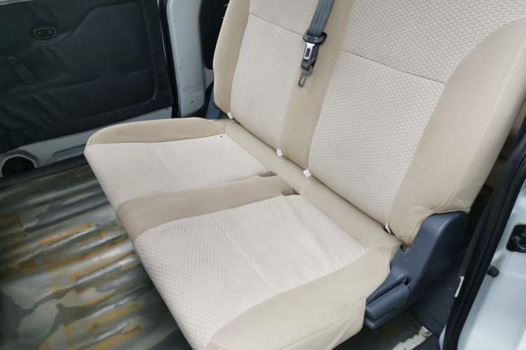 Used Wuling Rongguang V 2015 1.5L Base Version Left Rear Seat