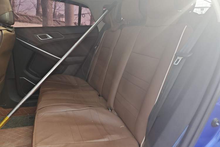 Used JMC Yusheng S330 2016 1.5L GTDi Automatic Two-Wheel Drive Prestige Edition Left Rear Seat