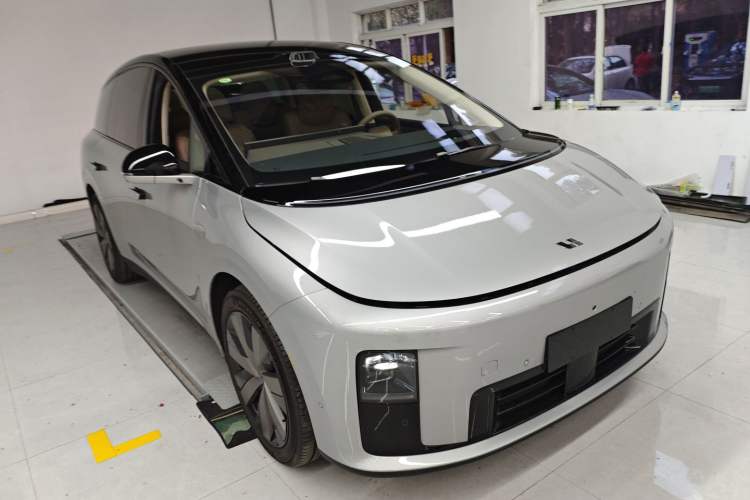 Used Li Auto i8 2025 Model Standard Version