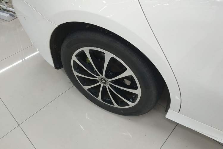 Used Mercedes-Benz A-Class 2021 A 200 L Sport Sedan Fashion Model
