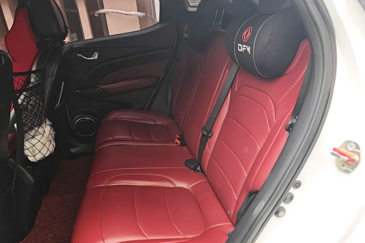 Used Dongfeng Fengon 500 2022 1.5L CVT Enjoyment Version Left Rear Seat