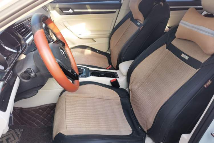 Used Volkswagen Lamando 2017 280TSI DSG Luxury Edition
