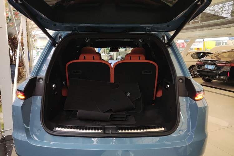 Used Li Auto L9 2022 Max model