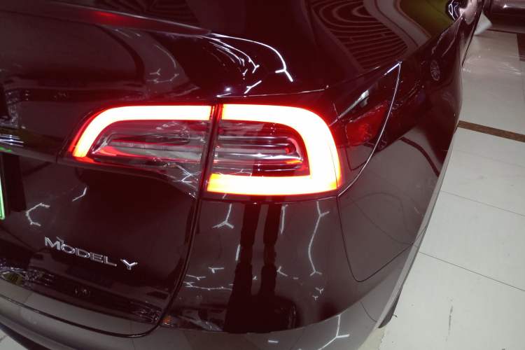 Used Tesla Model Y 2022 Rear-Wheel-Drive Version
