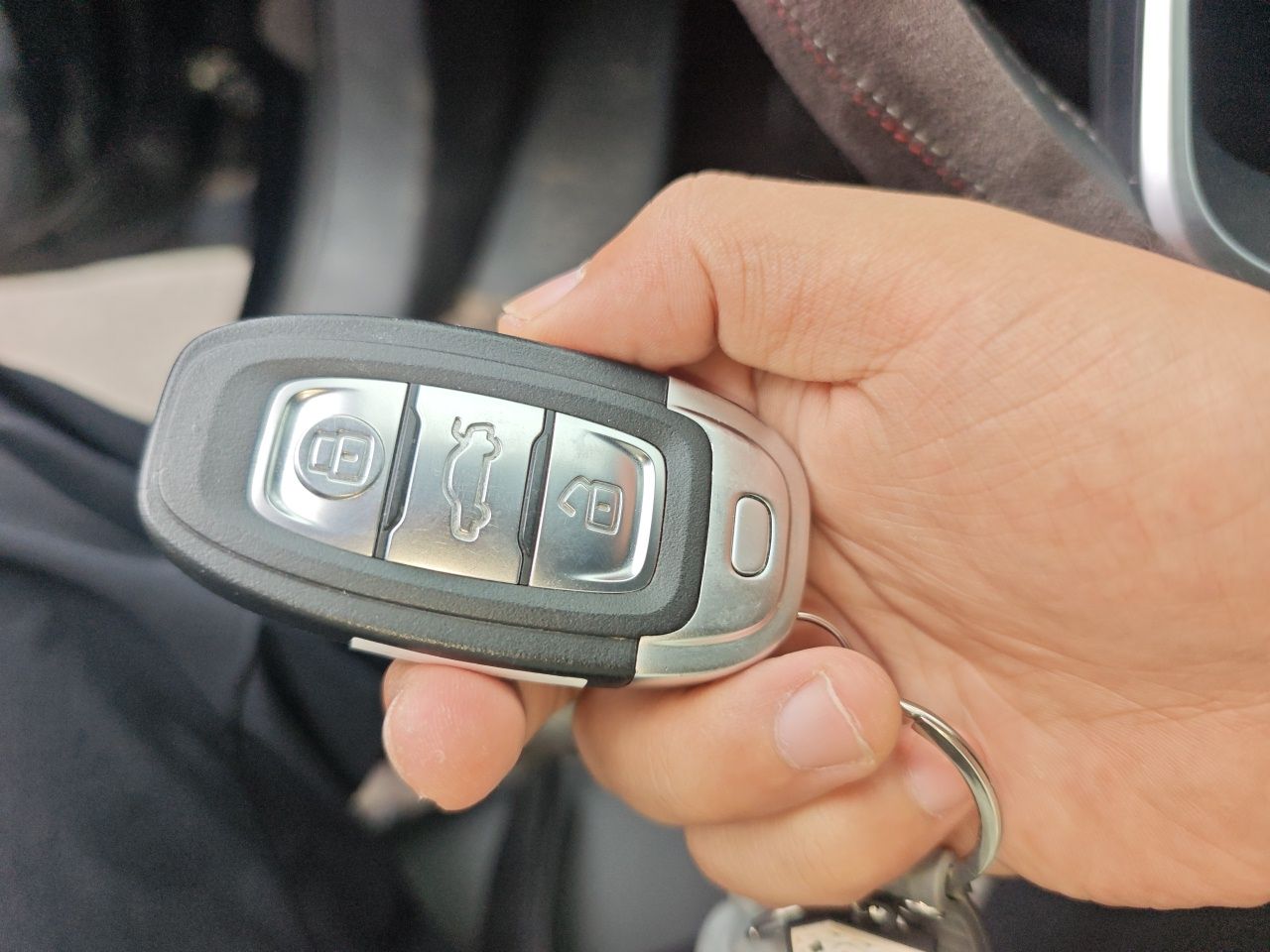 Hongqi E-QM5 2023 Revised Version Basic Travel Edition — снимка 17
