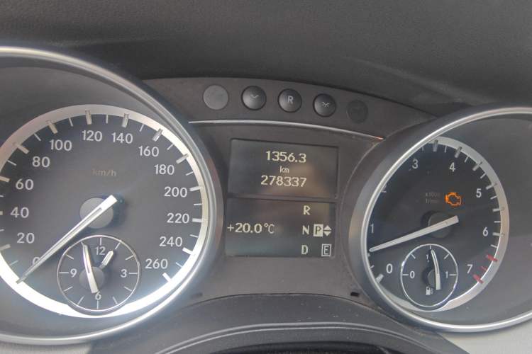 Used Mercedes-Benz R-Class 2010 R 350 L 4MATIC