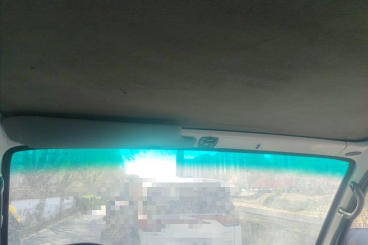 Used Jinbei Hiace 2018 2.0L Fifth-Generation Box Truck Standard Roof 2 Seats 4G19
