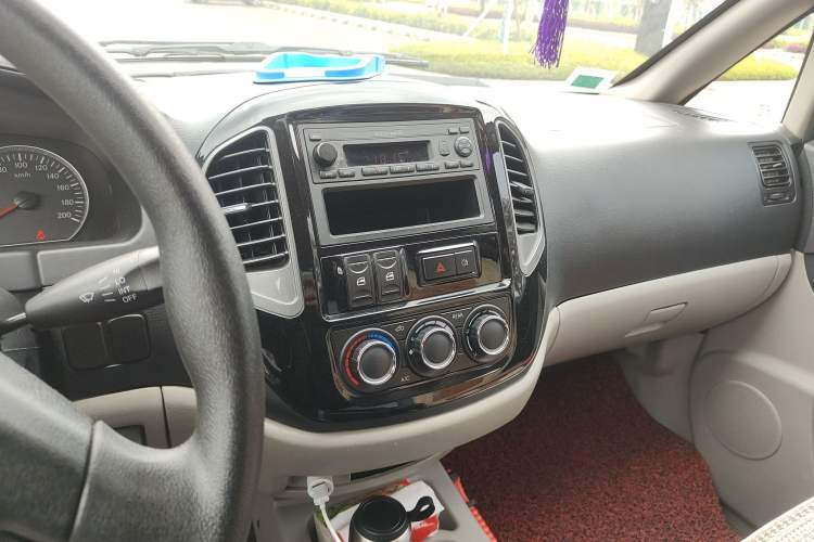 Used FORTHING Lingzhi 2015 V3 1.5L 5-Seater Special Offer Model