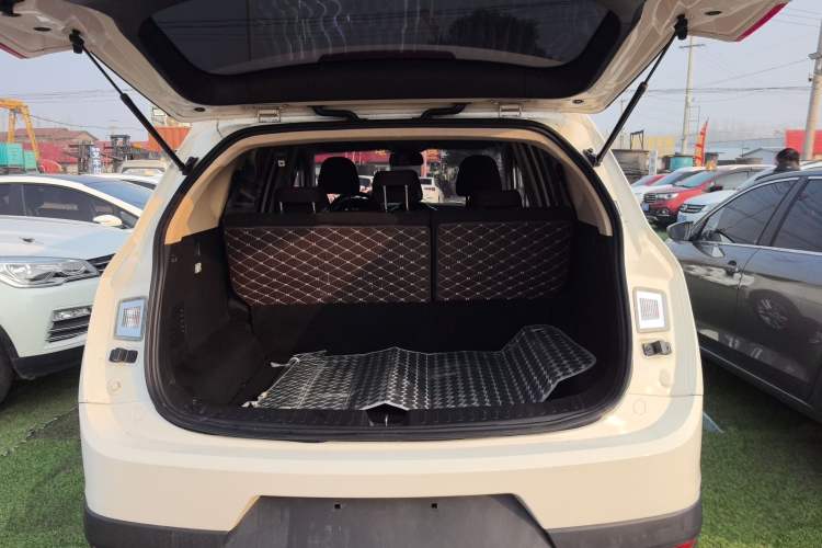 Used Baojun 560 2016 1.8L Manual Value Edition