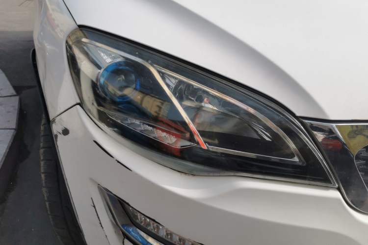 Used Zotye Domy X5 2017 Upgraded Model 1.5T Manual Luxury Version
