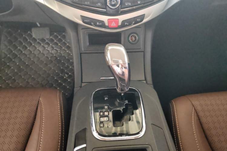 Used BYD S7 2015 2.0T Upgraded Automatic Luxury Version
