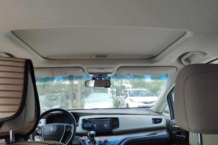 Used Honda Odyssey 2015 Updated Version 2.4L Smart Edition
