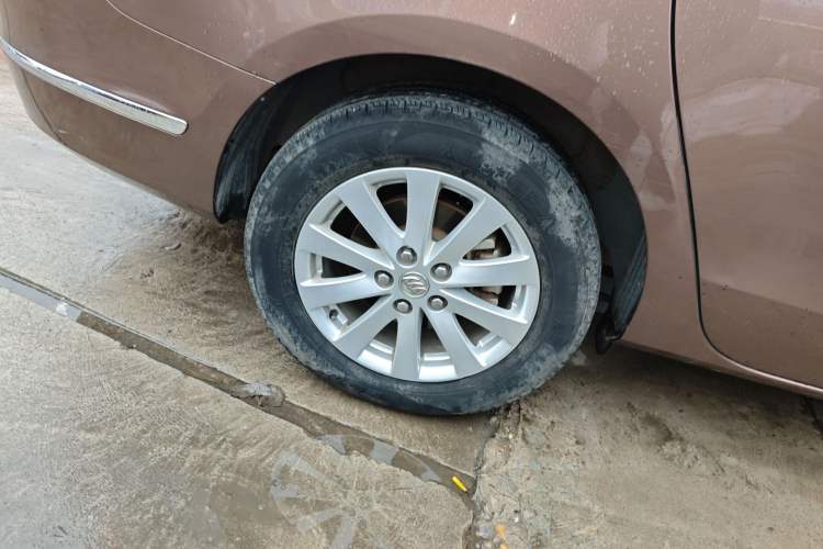 Used Buick GL8 2018 28T Comfort Model China VI Standard
