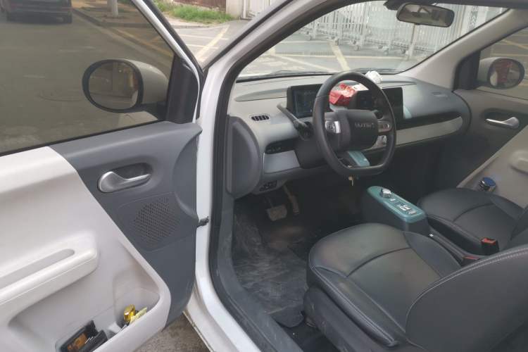 Used CHANGAN NEVO Lumin 2022 301km Honey-Sweet Version Interior 3