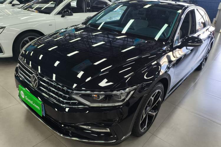 Used Volkswagen Magotan 2023 2 Million Units Commemorative Edition 330TSI DSG Luxury Version