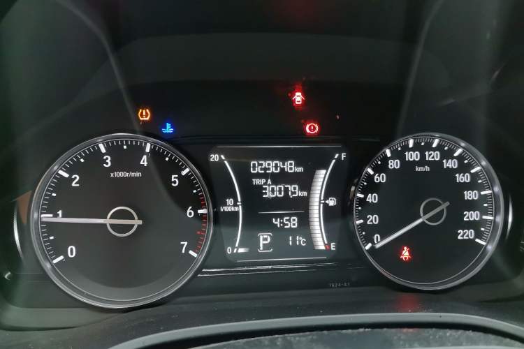 Used Honda Crider 2019 180 Turbo CVT Luxury Edition China VI Emission Standard Odometer Close Up