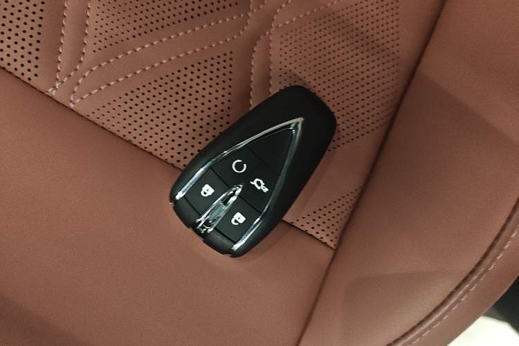 Used CHANGAN CS75 PLUS iDD 2023 ZhiDian iDD Smart Leading Model
