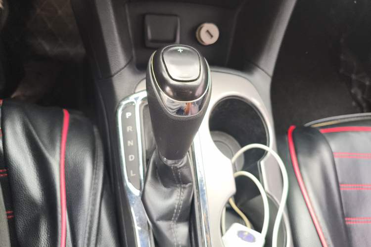 Used Chevrolet Cruze 2017 1.5L Automatic Pioneer Sunroof Edition
