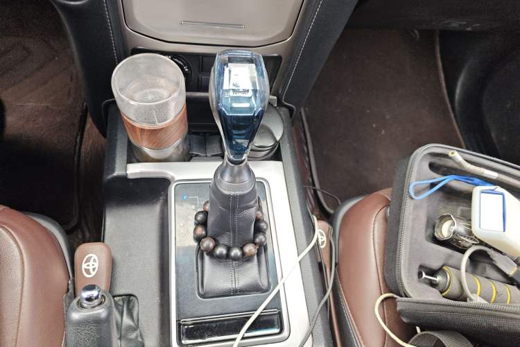 Used Toyota Prado 2019 3.5L Automatic TX-L Deluxe Edition with Rear-Mounted Spare Tire Gear Lever