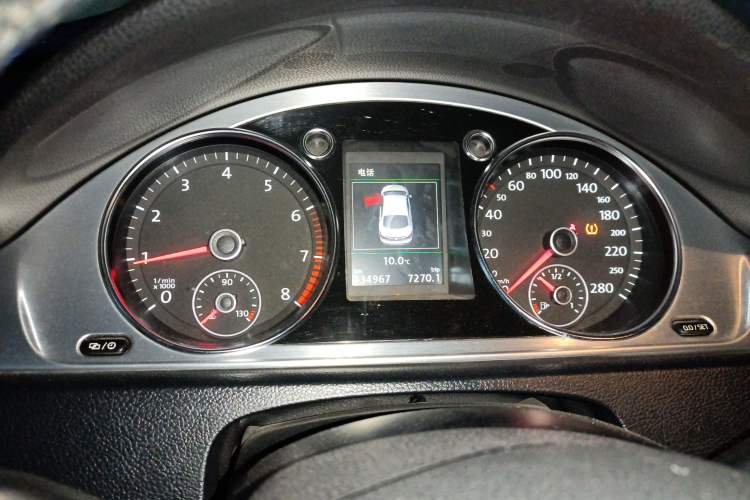 Used Volkswagen FAW-Volkswagen CC 2015 1.8TSI Luxury Model Instrument Cluster