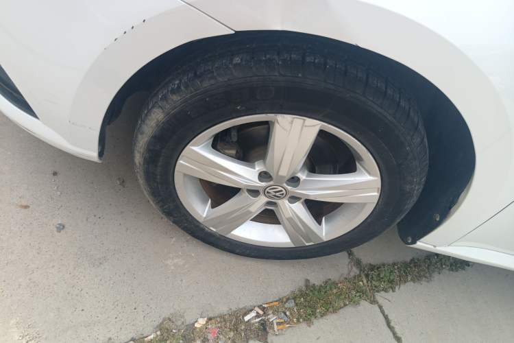 Used Volkswagen Lavida 2017 1.6L Manual Fashion Edition Left Front Wheel Hub