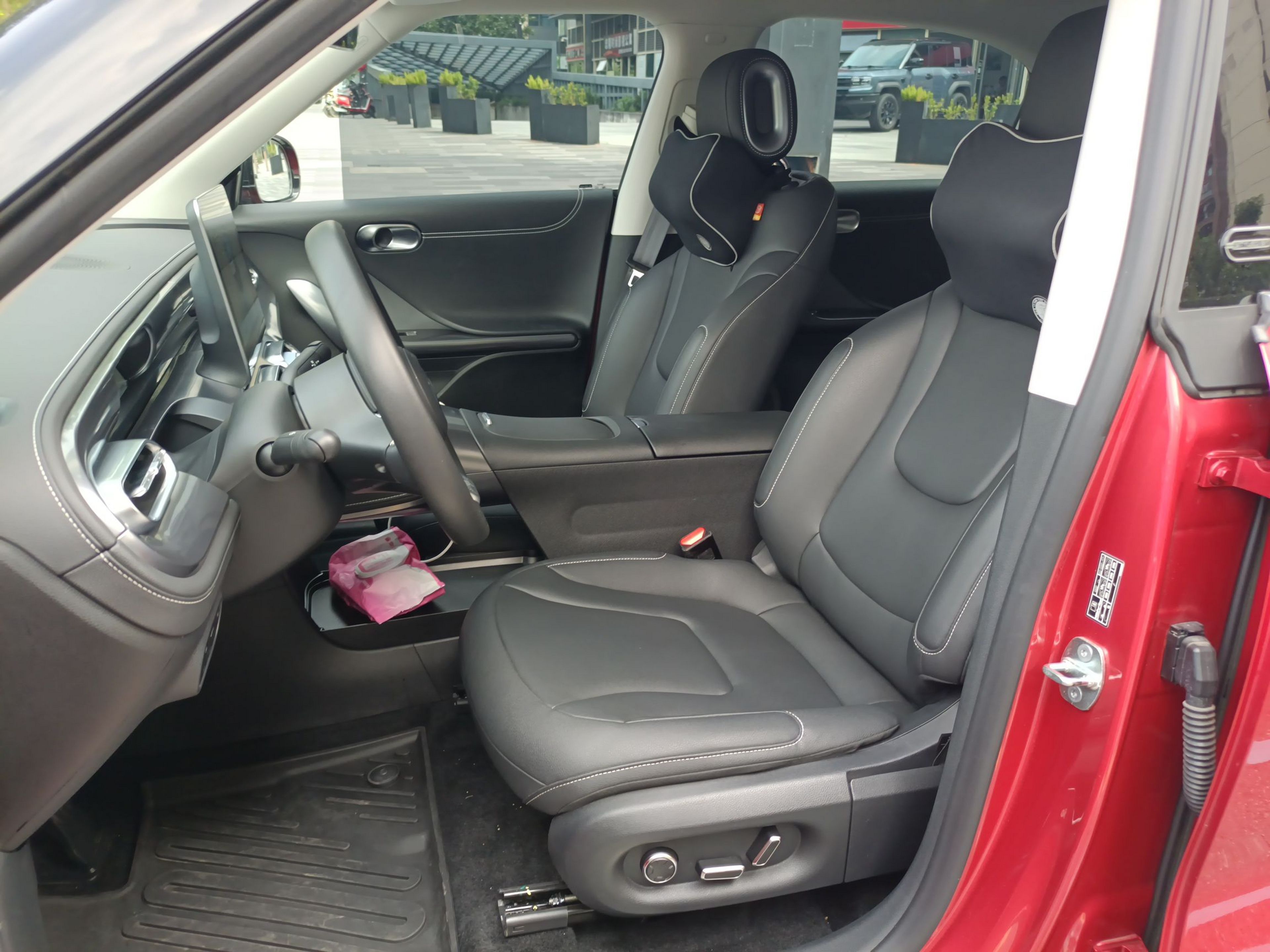 Переднее сиденье в автомобиле