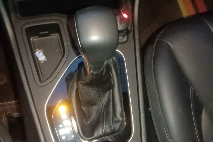 Used Jeep Cherokee 2020 2.0T Two-Wheel Drive Leading Edition