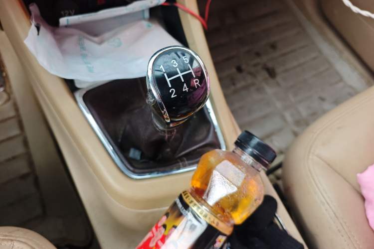 Used Baojun 730 2014 1.5L manual Comfort version 7 seats
