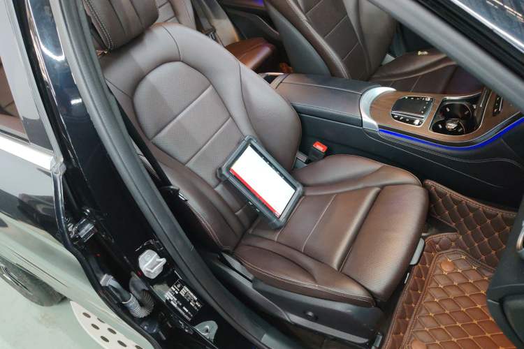 Used Mercedes-Benz GLC 2021 GLC 260 L 4MATIC Luxury Model