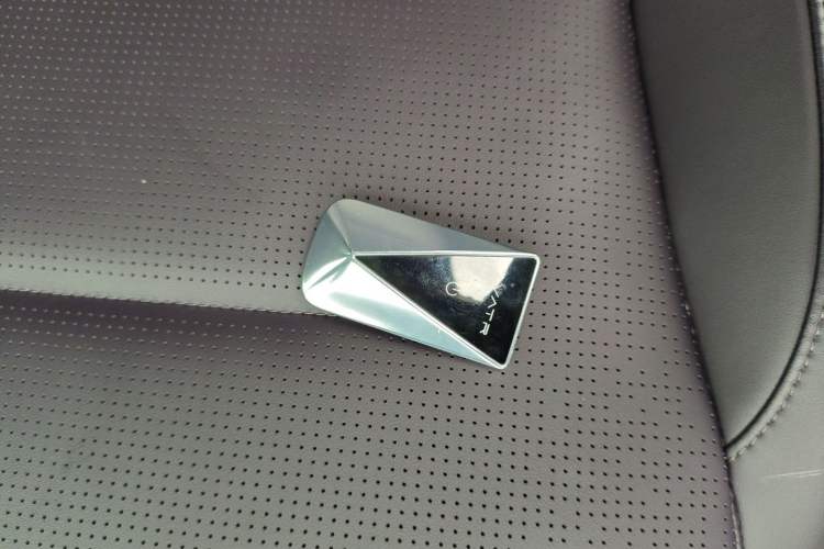 Used Avatr 06 2025 Ultra Pure Electric Edition Interior 1