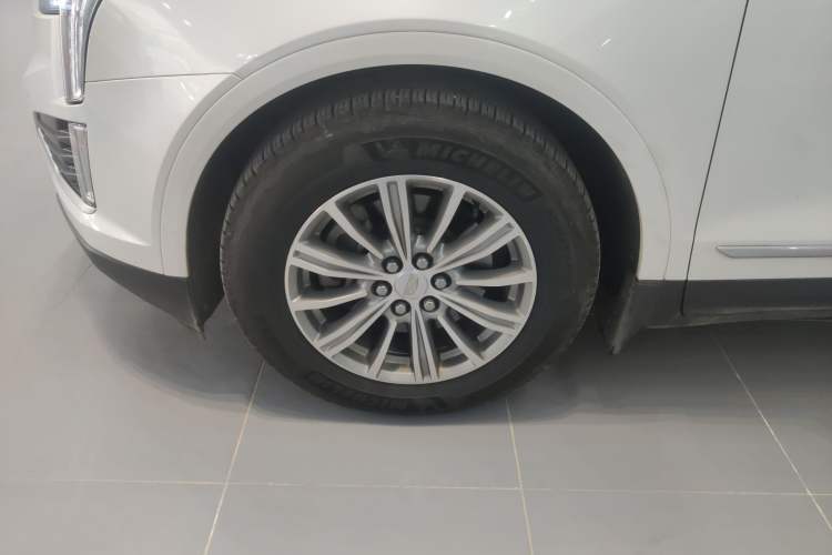 Used Cadillac XT5 2016 25T Luxury Model