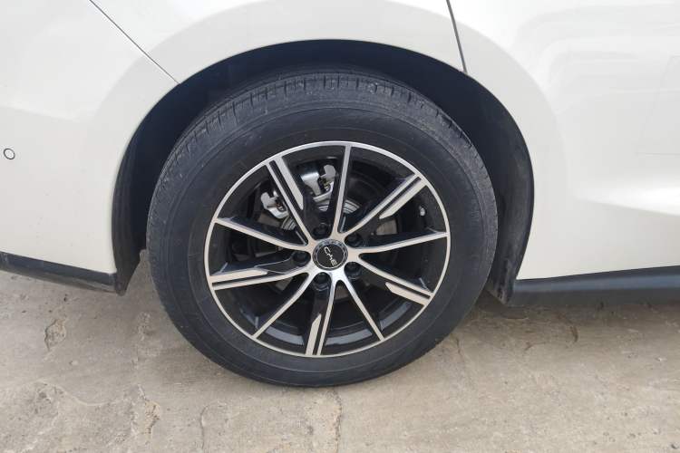 Used BYD Seal 06 New Energy 2025 DM-i Smart Drive 120KM Deluxe Model
